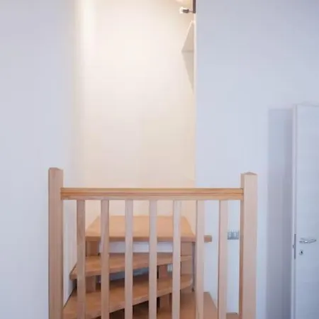 Casa Gemma - Big Family House With Free Parking Apartment