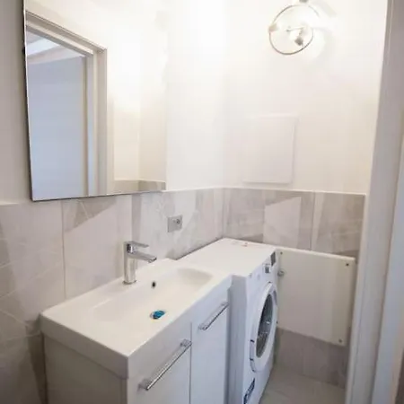 Apartment Casa Gemma - Big Family House With Free Parking