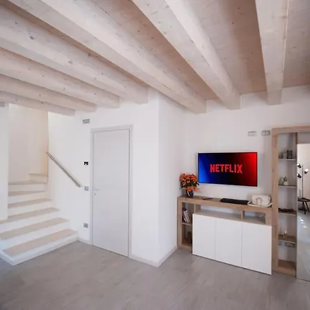 Casa Gemma - Big Family House With Free Parking San Giovanni Lupatoto