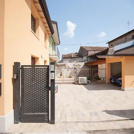 Casa Gemma - Big Family House With Free Parking Apartment San Giovanni Lupatoto
