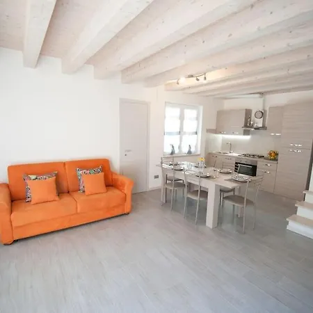 Casa Gemma - Big Family House With Free Parking *