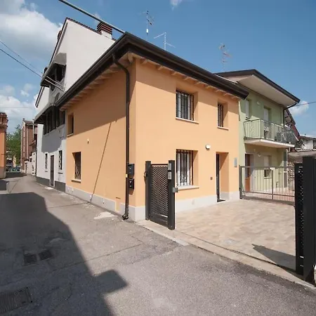Apartment Casa Gemma - Big Family House With Free Parking
